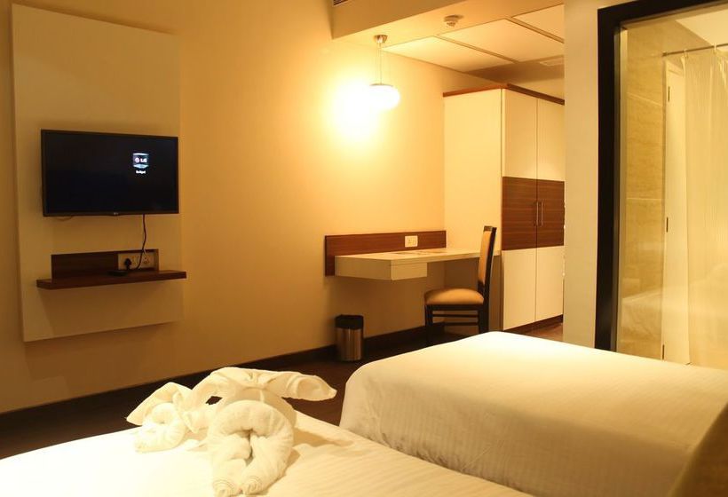 Hotel The Byke Suraj Plaza 5