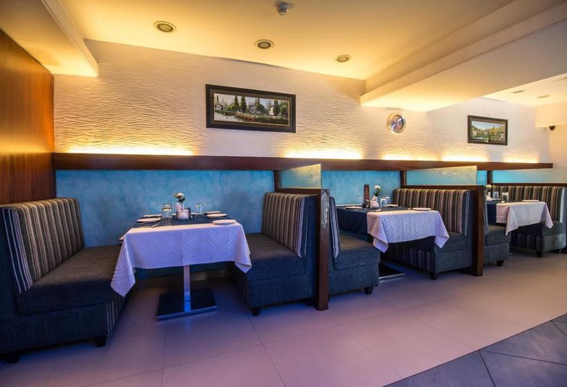 Hotel Oyo Premium Rtc Complex 3