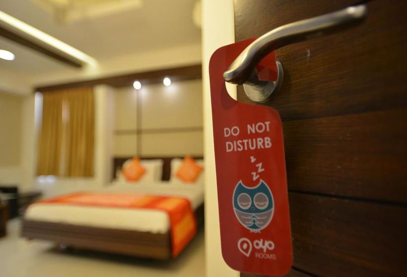 Hotel Oyo Rooms Bbc Tower Sayajigunj 8