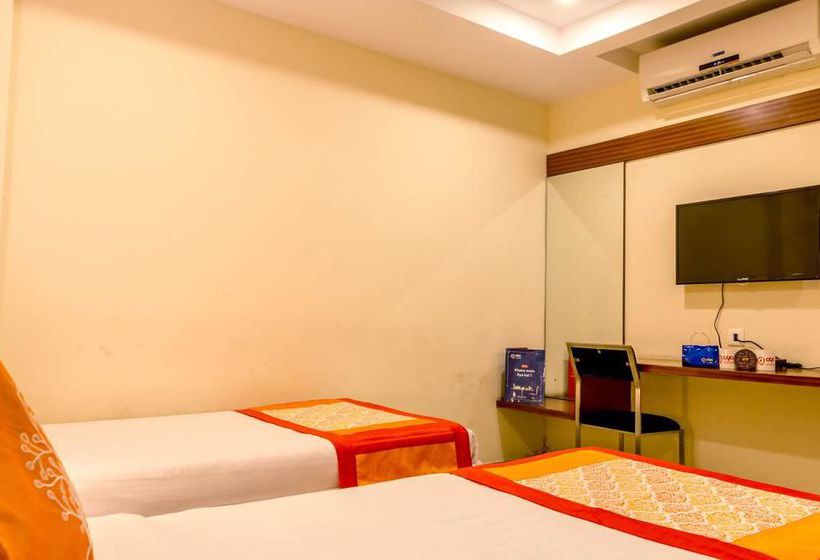 Hotel Oyo Rooms Dolphin Circle 11