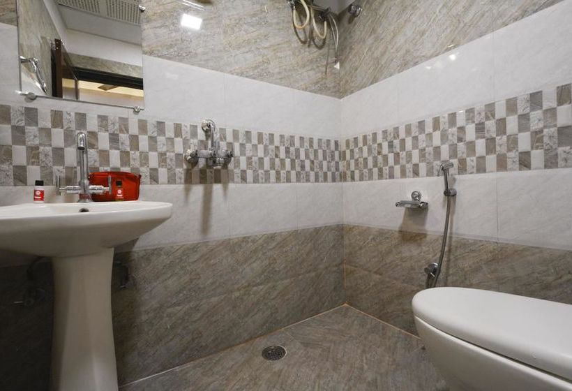 Hotel Oyo Rooms Kashi Vishwanath Temple 12