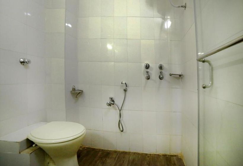 Hotel Oyo Rooms Near Andhra Hospital