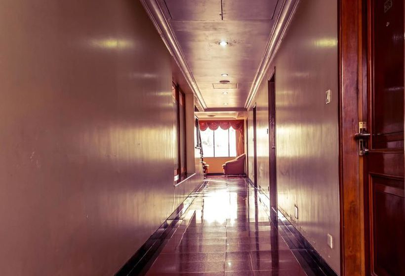 Hotel Oyo Rooms Opposite Cmr Central 8