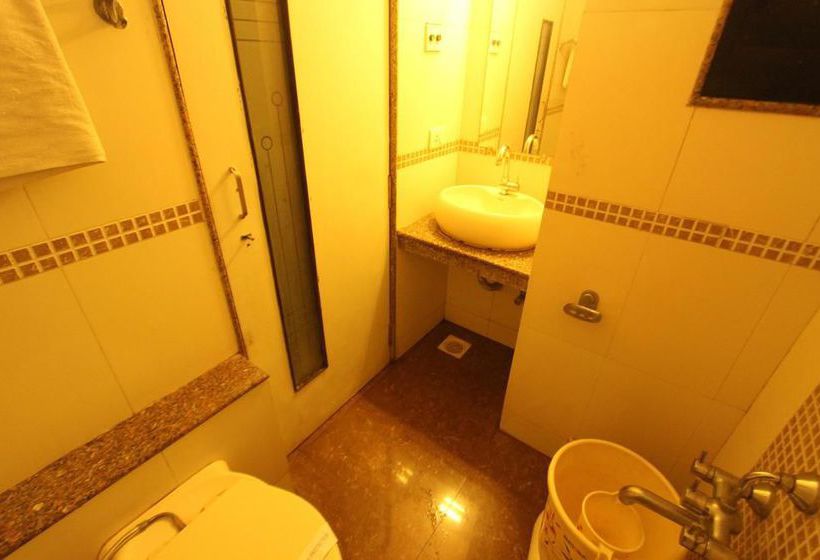 Hotel Oyo Rooms Opposite Railway Station 1 Surat