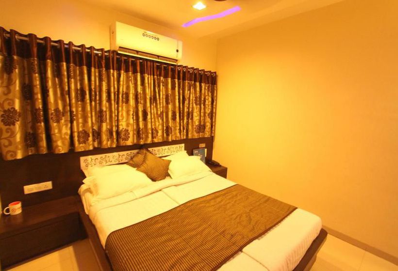 Hotel Oyo Rooms Opposite Railway Station 1 2