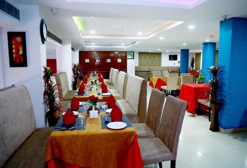 Hotel Oyo Rooms Pattom Marappalam Road 4