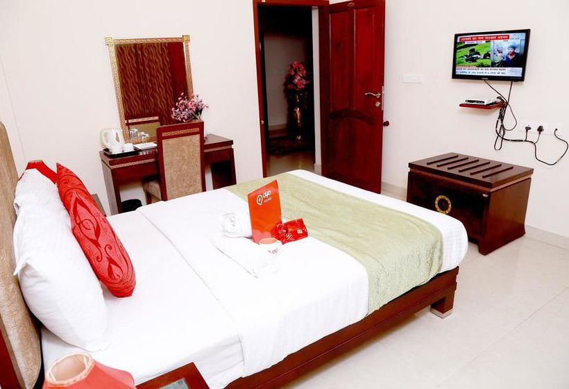 Hotel Oyo Rooms Pattom Marappalam Road 6