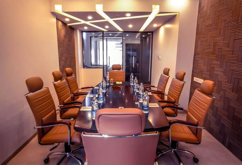 Hotel Oyo Premium Coastal Battery 17