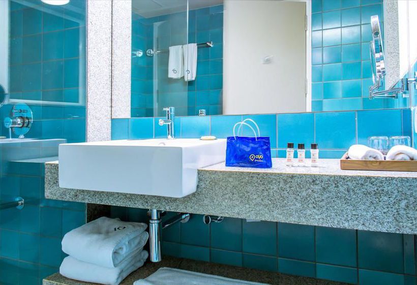 Hotel Oyo Premium Chitralaya Road Vishakhapatnam Andhra Pradesh