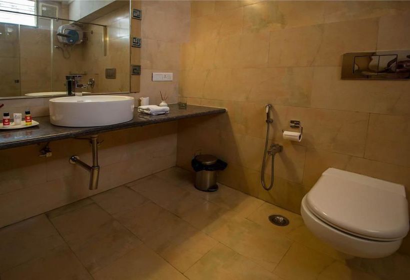 Hotel Oyo Apartments Beach Road Vishakhapatnam Andhra Pradesh