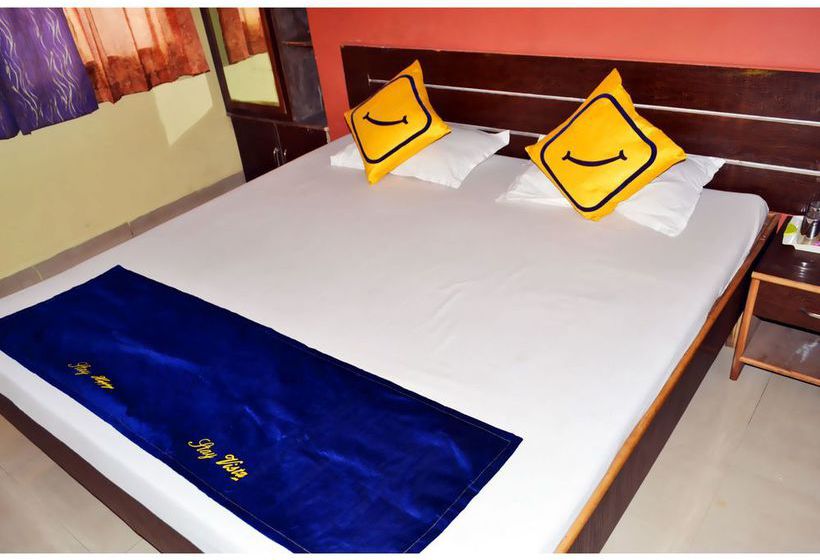 Hotel Vista Rooms At Wax Museum