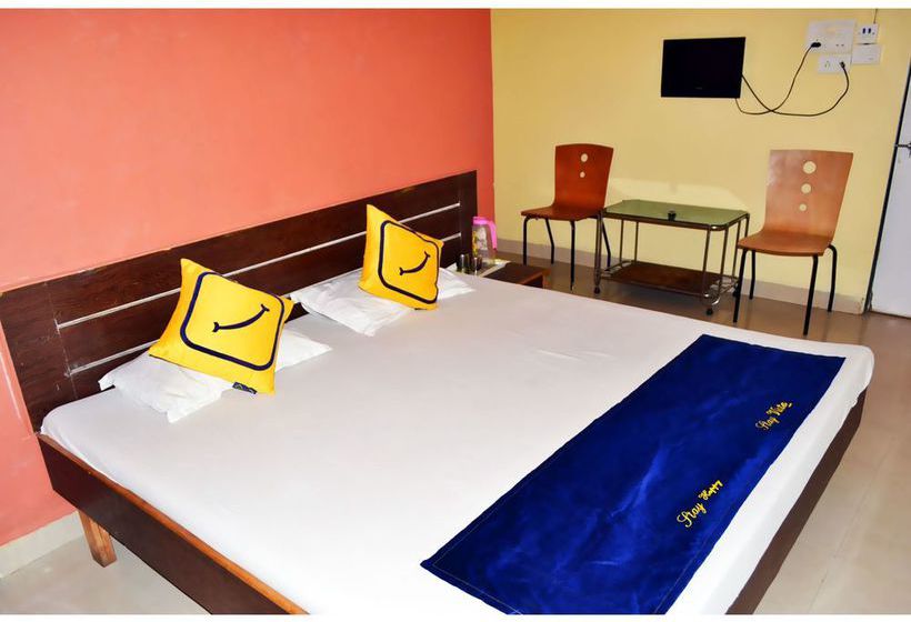 Hotel Vista Rooms At Wax Museum 8