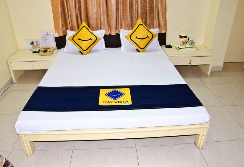 Resort Vista Rooms At Fame Cinemas 4