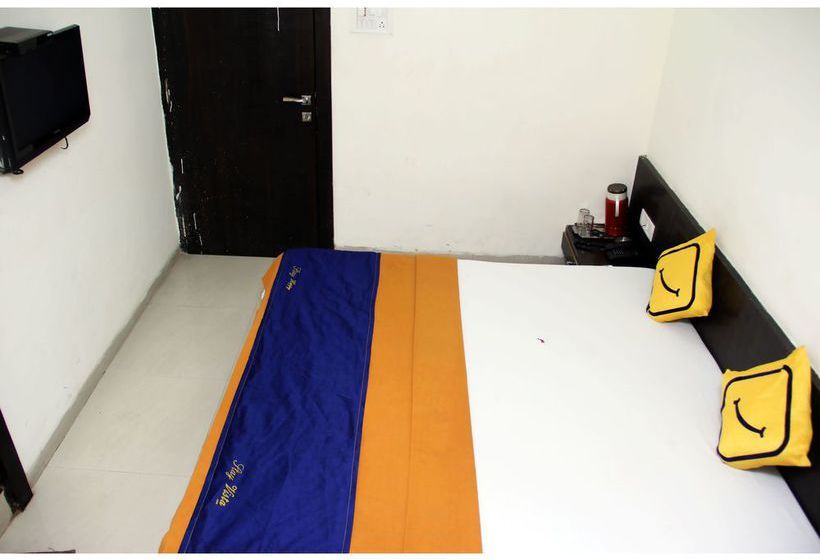 Hotel Vista Rooms At Bapu Gandhi Nagar 2