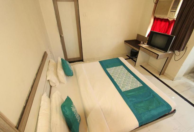 Hotel Oyo Rooms Mashal Chowk 11
