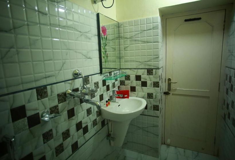 Hotel Oyo Rooms P B M Sadul Colony 2