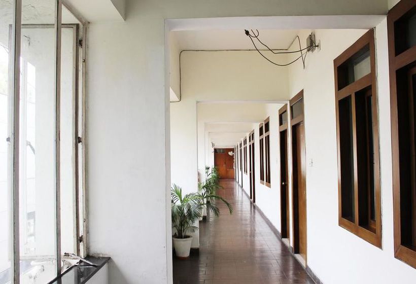 Hotel Oyo Rooms Rajpur Road Gandhi Park 8