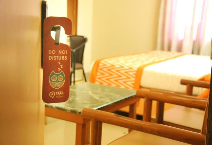 Hotel Oyo Rooms Railway Stn. Geetha Hall Road 8