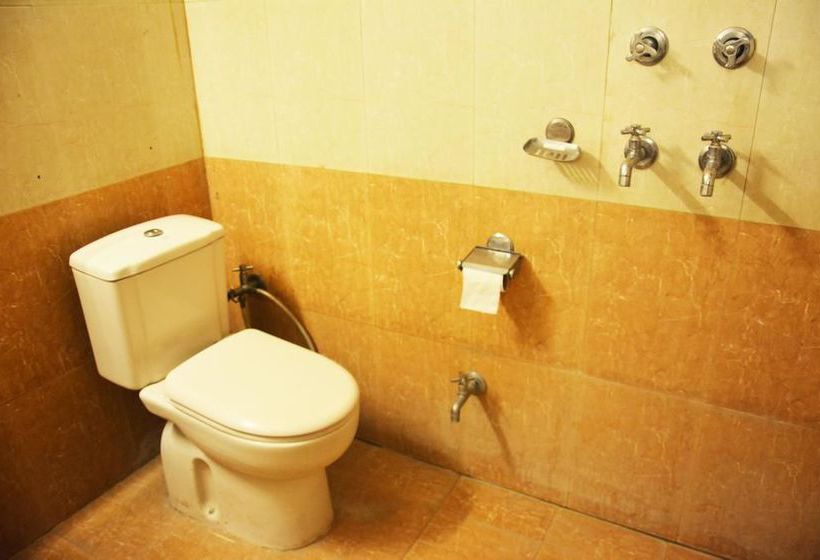 Hotel Oyo Rooms Huda Metro Station