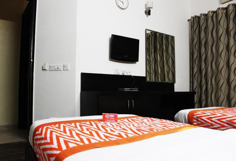 Hotel Oyo Rooms Huda Metro Station 14