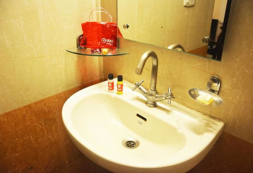 Hotel Oyo Rooms Huda Metro Station 3