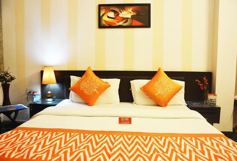 Hotel Oyo Rooms Huda Metro Station 8