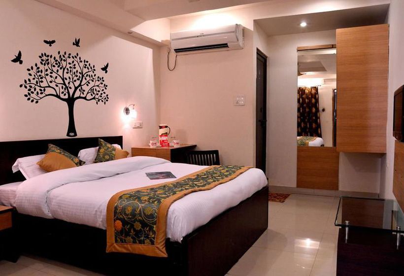 Hotel Oyo Rooms Kasim Gali Station Road Kota