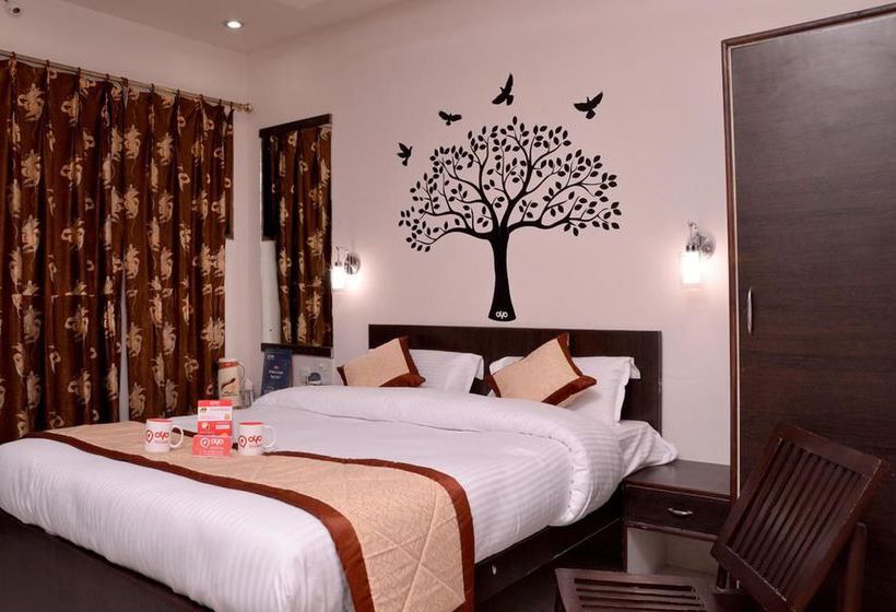 Hotel Oyo Rooms Kasim Gali Station Road 13