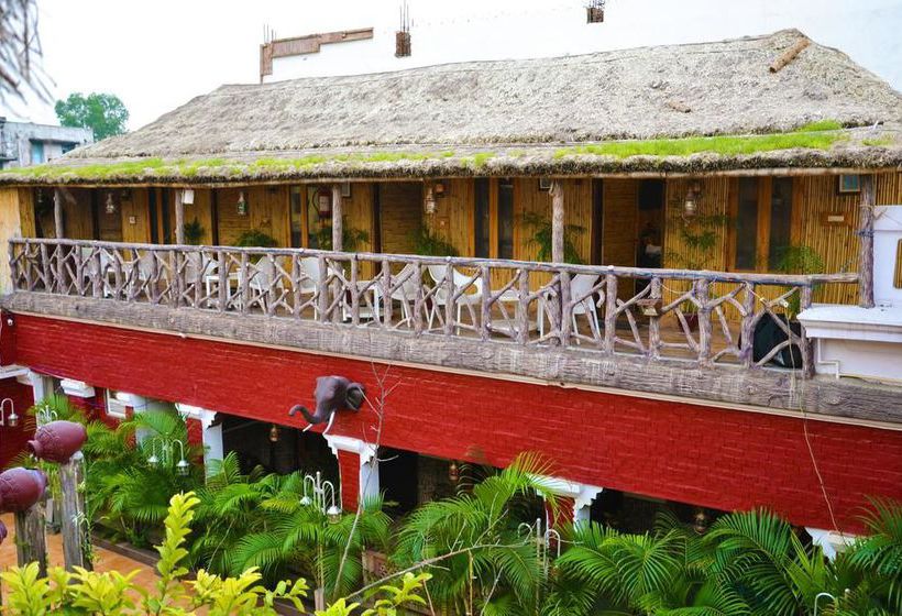 Hotel Oyo Rooms Heritage Charbagh 1