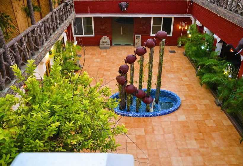 Hotel Oyo Rooms Heritage Charbagh 15