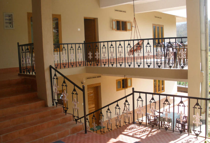 Pension Jungle Palace Homestay 3