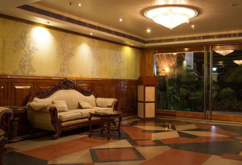 Hotel Oyo Premium Nayapalli Irc Village 17