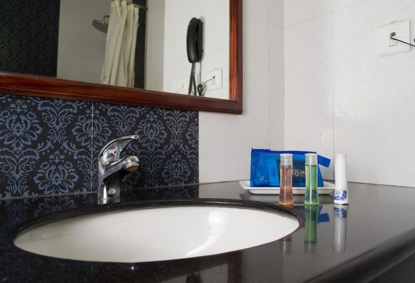 Hotel Oyo Premium Nayapalli Irc Village 2