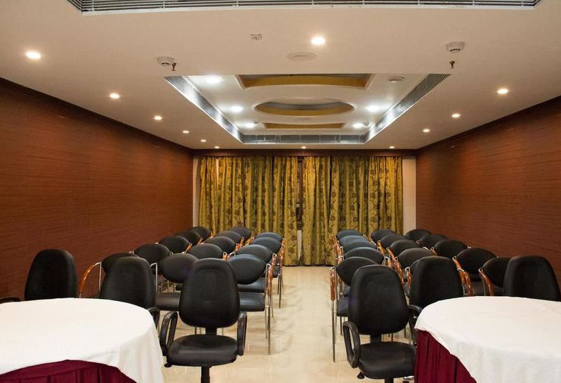 Hotel Oyo Premium Nayapalli Irc Village 20