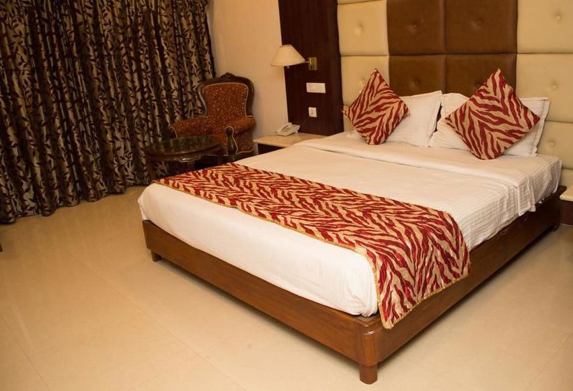 Hotel Oyo Premium Nayapalli Irc Village 5