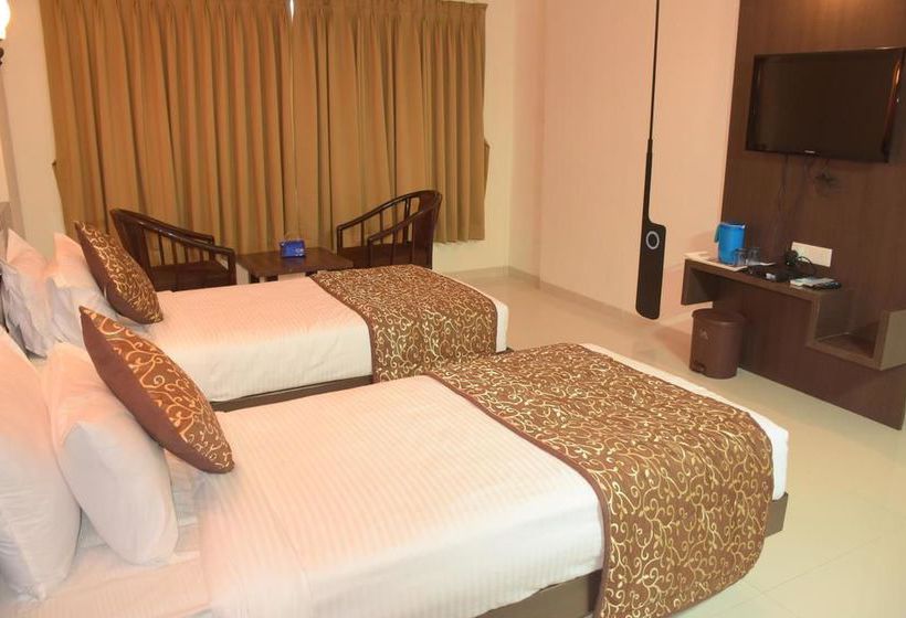 Hotel Oyo Premium Teen Batti Devka Road 10