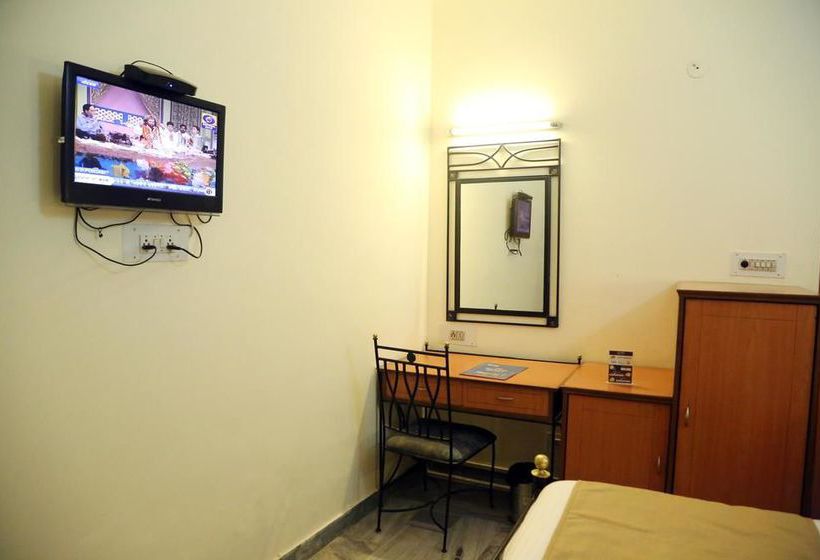 Hotel Oyo Rooms Civil Lines Jalandhar 5