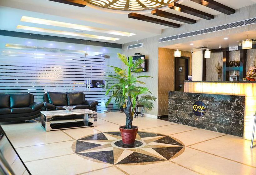 Hotel Oyo Premium Near Pgi 15