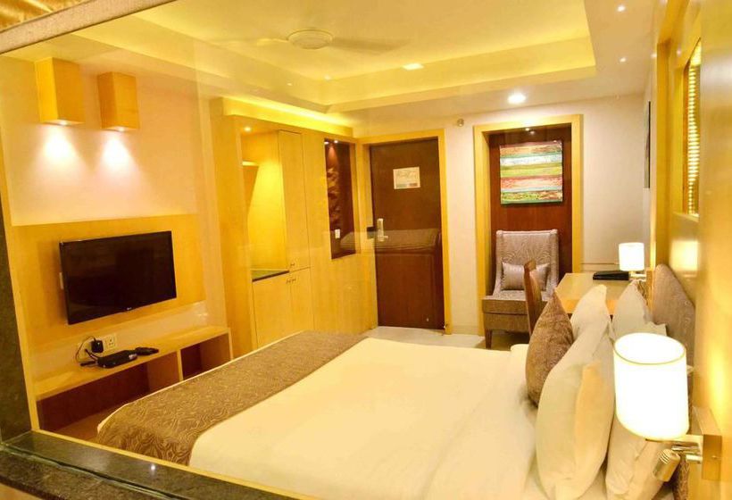 Hotel Oyo Premium Satya Sai Square 7