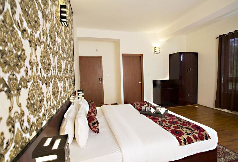 Hotel Oyo Premium Paljor Stadium 10