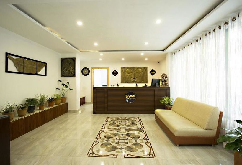 Hotel Oyo Premium Paljor Stadium 15