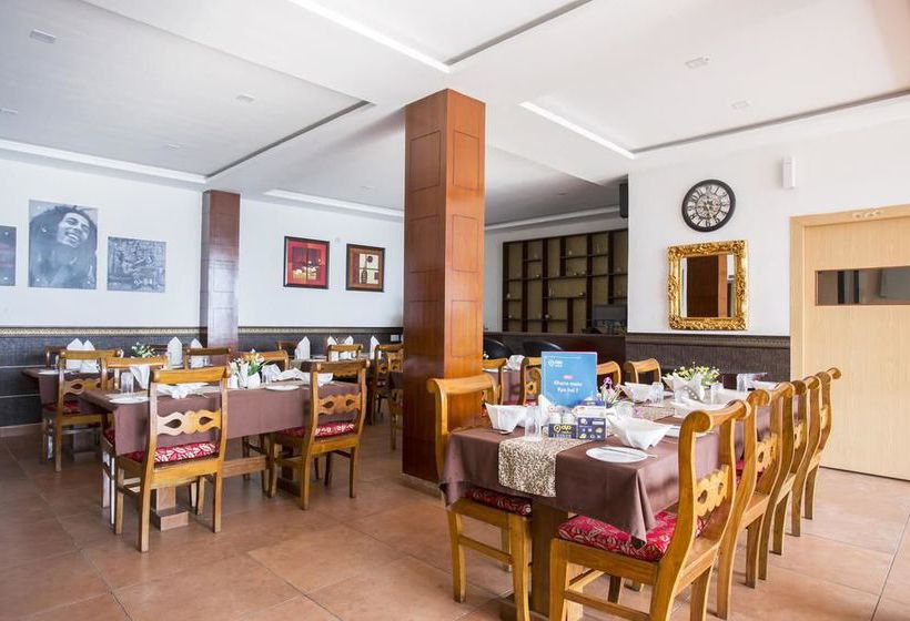 Hotel Oyo Premium Paljor Stadium 2