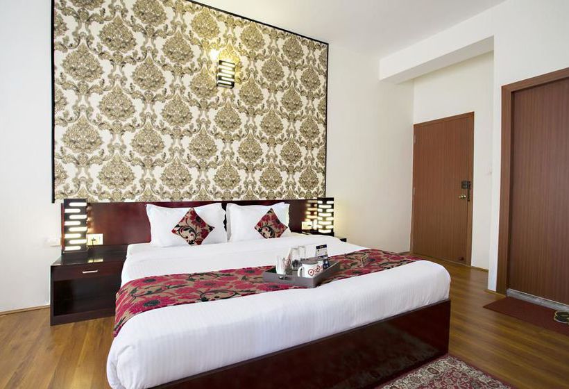 Hotel Oyo Premium Paljor Stadium 5