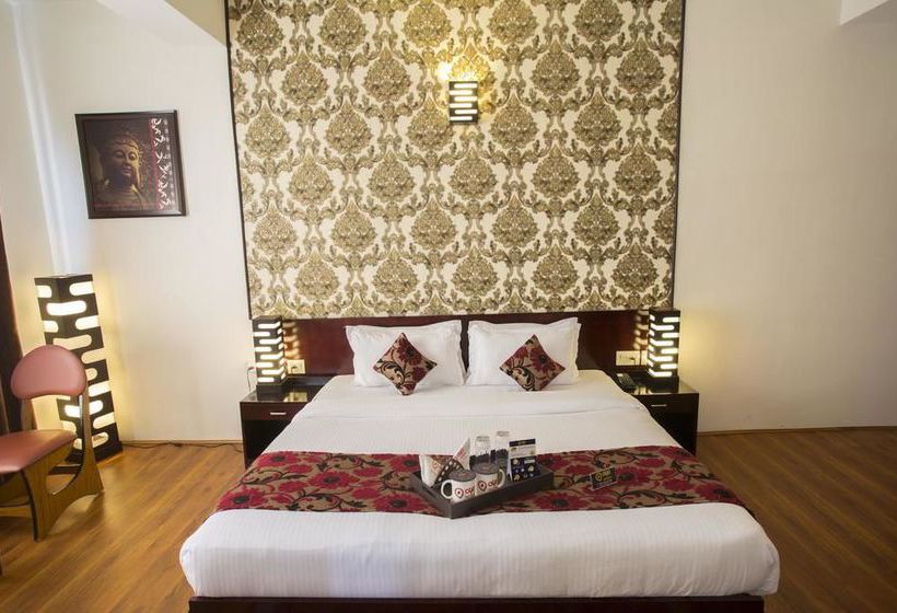 Hotel Oyo Premium Paljor Stadium 6