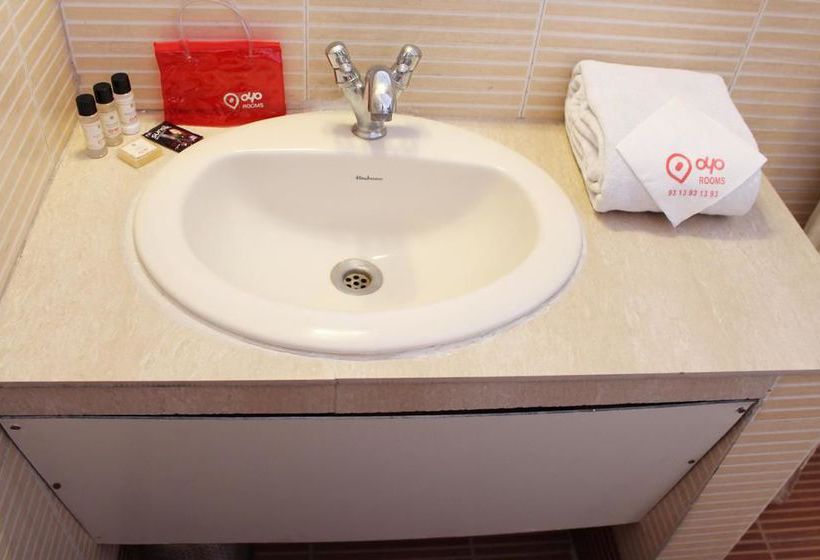 Hotel Oyo Rooms Clock Tower Doon Hospital 1