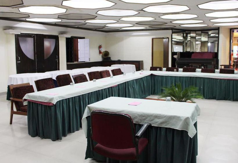 Hotel Oyo Rooms Clock Tower Doon Hospital 13