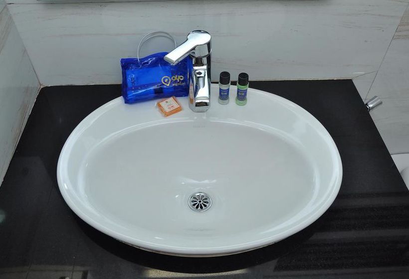 Hotel Oyo Premium Observatory Road 2