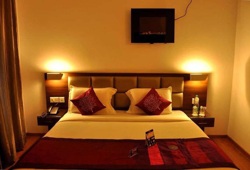 Hotel Oyo Premium Observatory Road 6