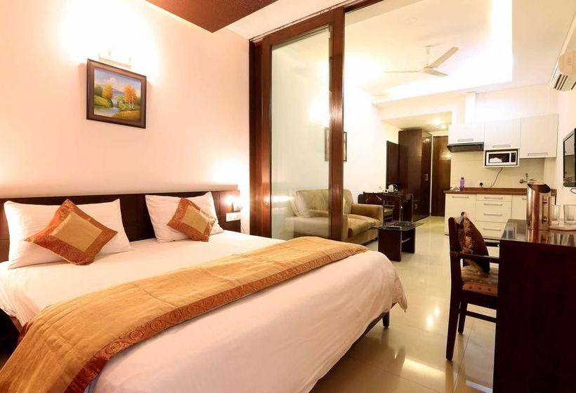 Hotel Oyo Premium Golf Course Ii 5