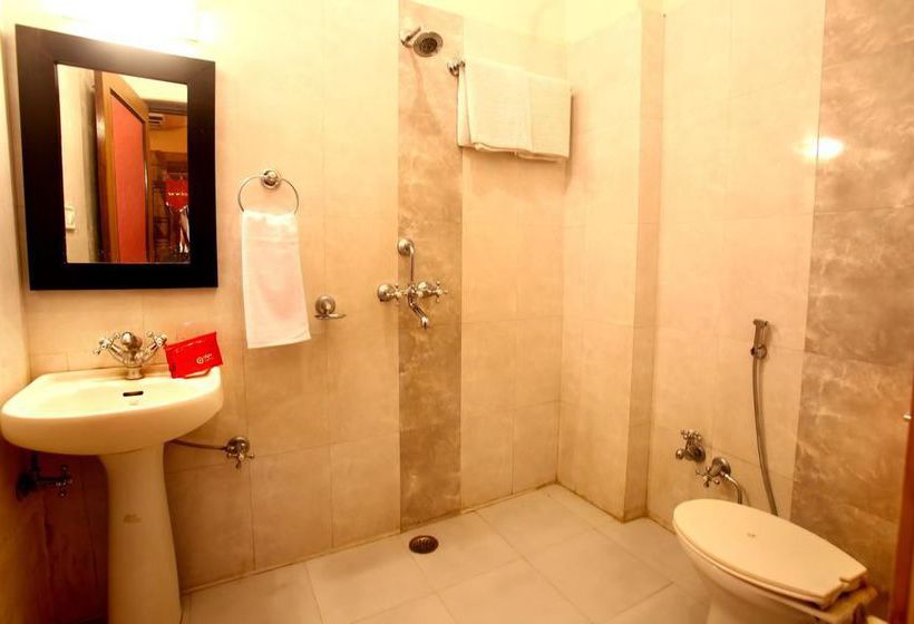 Hotel Oyo Rooms Air Force Circle 2